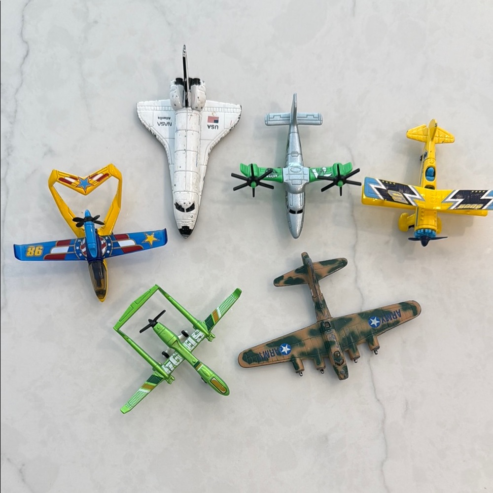 Assorted toy planes